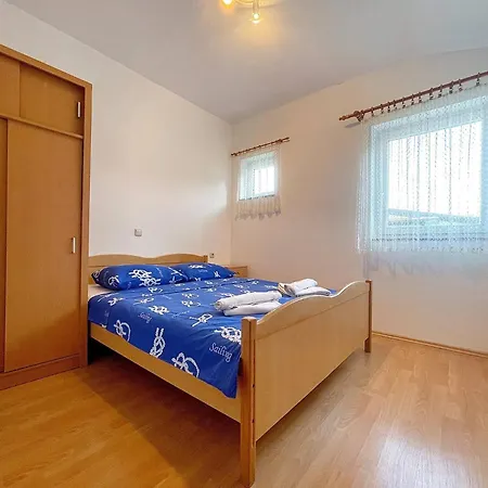 Capic Z 3* Baska (Krk)