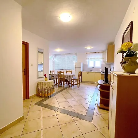 Guest house Capic Z Baska (Krk)