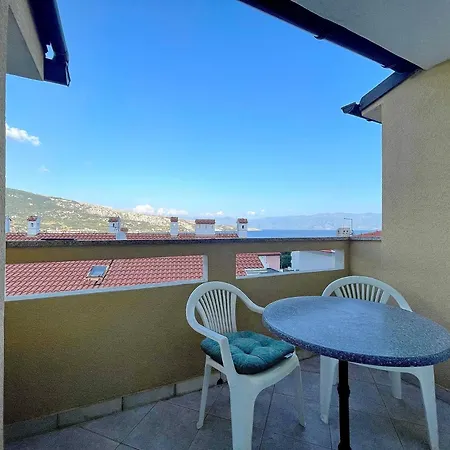 Capic Z 3* Baška